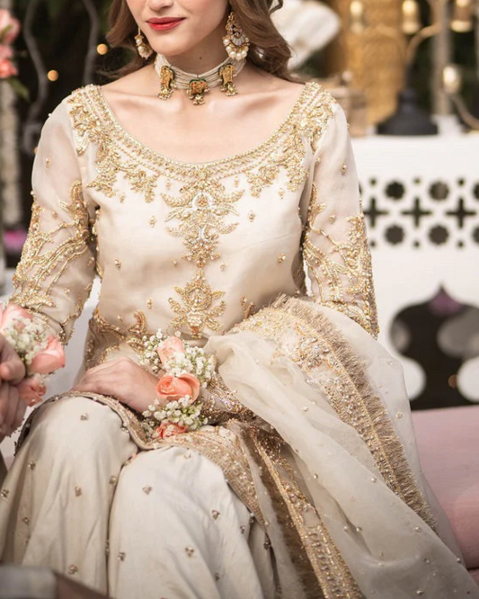 Maha Wajahat Khan - Zohra - LK 07